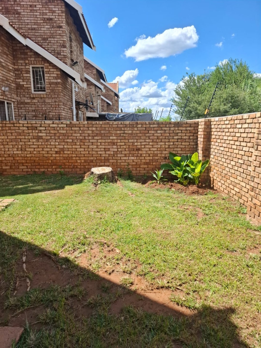 To Let 2 Bedroom Property for Rent in Baillie Park North West